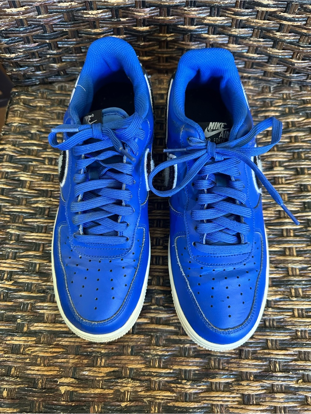 Nike men’s chenille swoosh Air Force One sneaker
